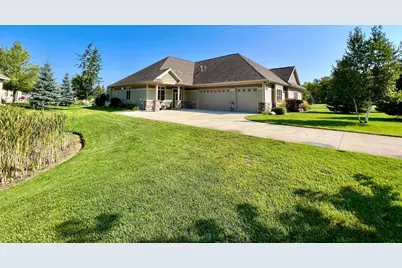 1904 Bridgeview Boulevard, Detroit Lakes, MN 56501 - Photo 7