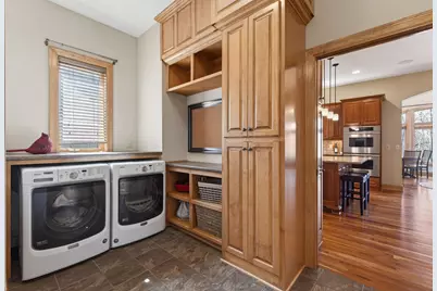 9951 Vagabond Court N, Maple Grove, MN 55311 - Photo 37