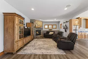 9951 Vagabond Ct N, Maple Grove, MN 55311 - Photo 65