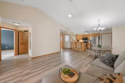 5669 Lambert Avenue NE, Albertville, MN 55301 - Photo 3