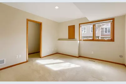 9934 Old Wagon Trail, Eden Prairie, MN 55347 - Photo 37