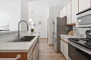 8449 Cortland Rd, Eden Prairie, MN 55344 - Photo 19