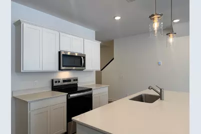 4754 Airlake Curve, Woodbury, MN 55129 - Photo 3