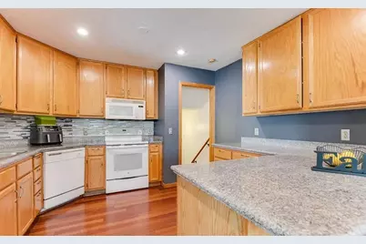 14289 Estates Avenue, Apple Valley, MN 55124 - Photo 3