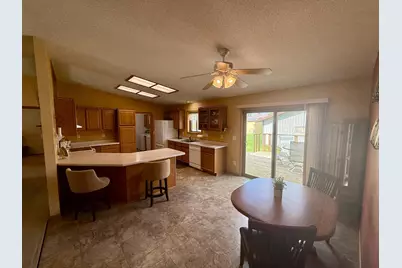 510 Ash Avenue, Bird Island, MN 55310 - Photo 11