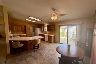 510 Ash Ave, Bird Island, MN 55310 - Photo 11