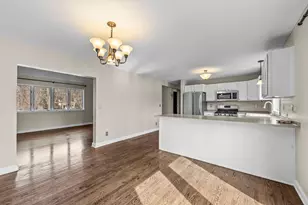 13645 Timber Crest Dr, Maple Grove, MN 55311 - Photo 9