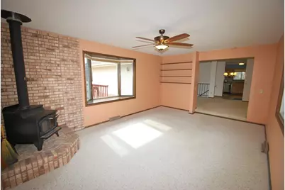 1901 Yorkshire Avenue S, Hopkins, MN 55305 - Photo 5