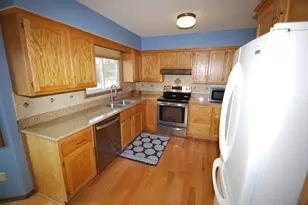 1901 Yorkshire Ave S, Hopkins, MN 55305 - Photo 7