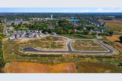 1724 Oak Creek Pass, Chaska, MN 55318 - Photo 29