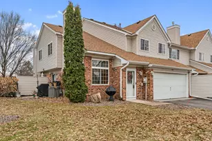 1203 Bay Cove, White Bear Lake, MN 55110 - Photo 3