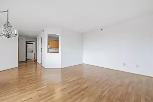 78 10th St E, Saint Paul, MN 55101 - Photo 5