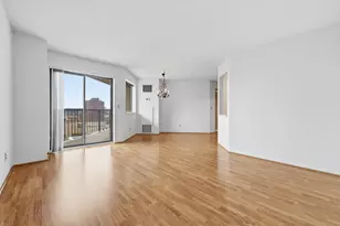 78 10th St E, Saint Paul, MN 55101 - Photo 3