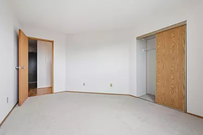 78 10th Street E #1702, Saint Paul, MN 55101 - Photo 17