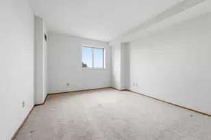 78 10th St E, Saint Paul, MN 55101 - Photo 15