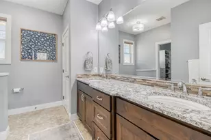 5676 Garden Dr, Woodbury, MN 55129 - Photo 15