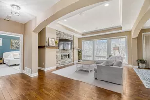 5676 Garden Dr, Woodbury, MN 55129 - Photo 3