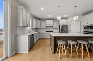 10125 Shadyview Ln N, Maple Grove, MN 55311 - Photo 17