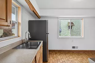 1685 Fremont Ave E, Saint Paul, MN 55106 - Photo 11