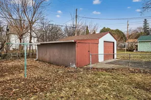 1685 Fremont Ave E, Saint Paul, MN 55106 - Photo 37