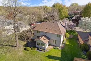 8917 Cambridge Ave, Brooklyn Park, MN 55443 - Photo 3