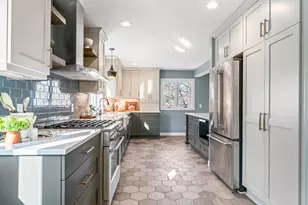 825 3rd St SW, Rochester, MN 55902 - Photo 9