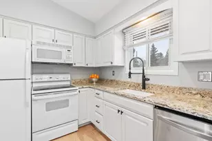 16500 The Strand, Minnetonka, MN 55345 - Photo 13