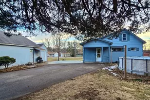 918 Lindbergh Dr S, Little Falls, MN 56345 - Photo 3