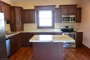 707 Ford Ave N, Glencoe, MN 55336 - Photo 5