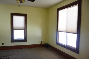 707 Ford Ave N, Glencoe, MN 55336 - Photo 9