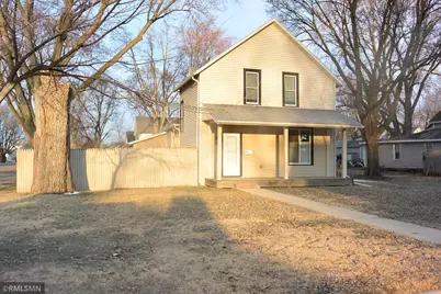 707 Ford Avenue N, Glencoe, MN 55336 - Photo 1