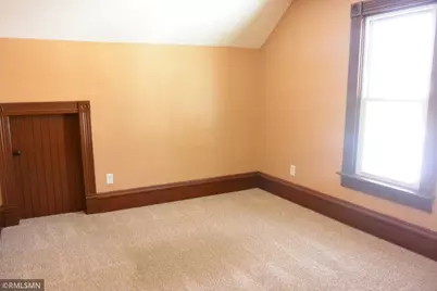 707 Ford Avenue N, Glencoe, MN 55336 - Photo 13