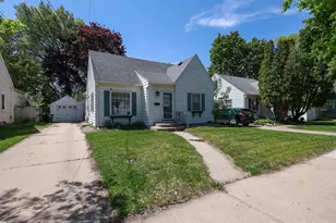 1111 4th Ave SE, Rochester, MN 55904 - Photo 3