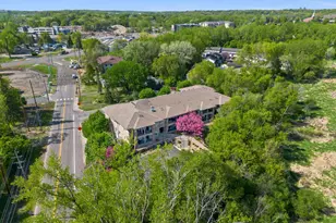 10806 S Shore Dr, Plymouth, MN 55441 - Photo 3