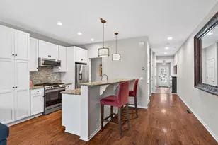 17785 Valley Cove Ct, Minnetonka, MN 55345 - Photo 3