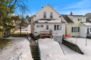 616 Summit St, Eveleth, MN 55734 - Photo 1