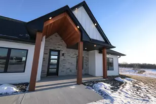 6055 Scenic View Ct, Kimball, MN 55353 - Photo 3