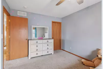 1040 Preserve Boulevard, Young America Township, MN 55397 - Photo 15