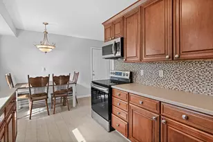 1324 Valley St, Chaska, MN 55318 - Photo 11