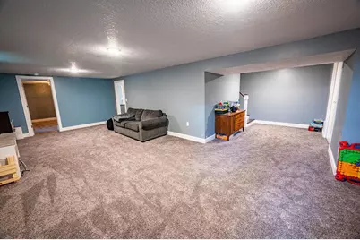 195 W Humble Avenue, Ellsworth, WI 54011 - Photo 17