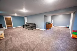 195 W Humble Ave, Ellsworth, WI 54011 - Photo 17