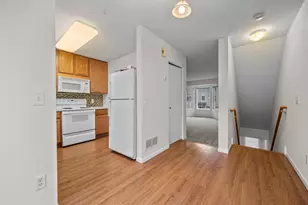 2945 Village Cir, Chanhassen, MN 55317 - Photo 11