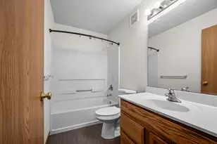 2945 Village Cir, Chanhassen, MN 55317 - Photo 17