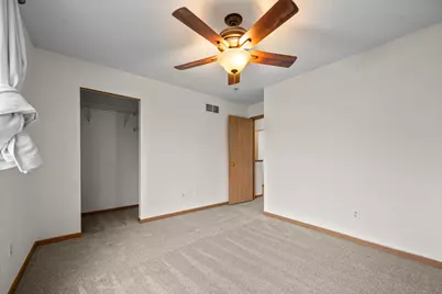 2945 Village Circle, Chanhassen, MN 55317 - Photo 21