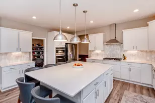 6380 Apple Ct, Inver Grove Heights, MN 55077 - Photo 11