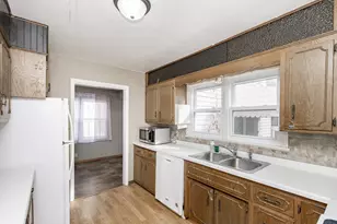 1020 12th St S, Moorhead, MN 56560 - Photo 13