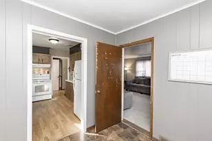 1020 12th St S, Moorhead, MN 56560 - Photo 17