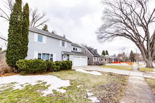 1020 12th St S, Moorhead, MN 56560 - Photo 3