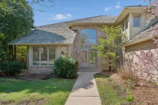 782 Evergreen Knolls, Mendota Heights, MN 55118 - Photo 9
