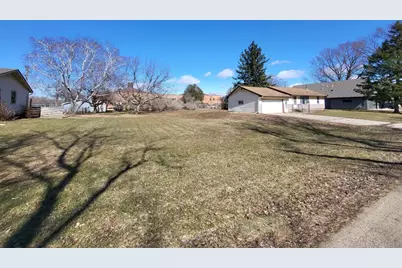 1605 25th Street SE, Rochester, MN 55904 - Photo 3